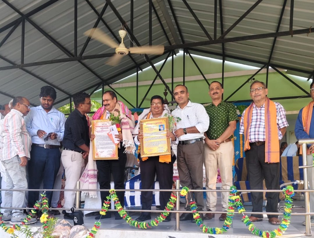 ସମଲେଶ୍ଵରୀ ହାଇସ୍କୁଲ କୁଣ୍ଡାବନ୍ଧ ରେ ଅବସରକାଳୀନ ସମ୍ବର୍ଦ୍ଧନା ସମାରୋହ