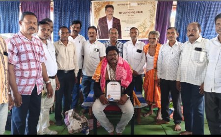 କାଣ୍ଡେଲ ଉଚ୍ଚ ମାଧ୍ୟମିକ ବିଦ୍ୟାଳୟର  ହିନ୍ଦୀ ଶିକ୍ଷକ  ଙ୍କ ଅବସର ଗ୍ରହଣ 